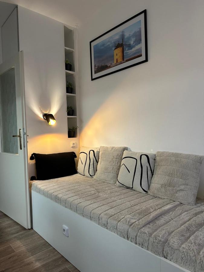 Morava Safarikova 855 Appartement